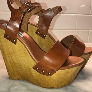 Steve Madden leather wedge sandal